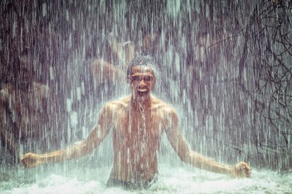 Waterbesparende buitendouches inrichtingen voor zomerse verfrissing